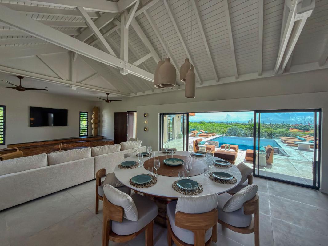 15.Location Villa piscine vue mer St François Guadeloupe_Séjour Vue mer